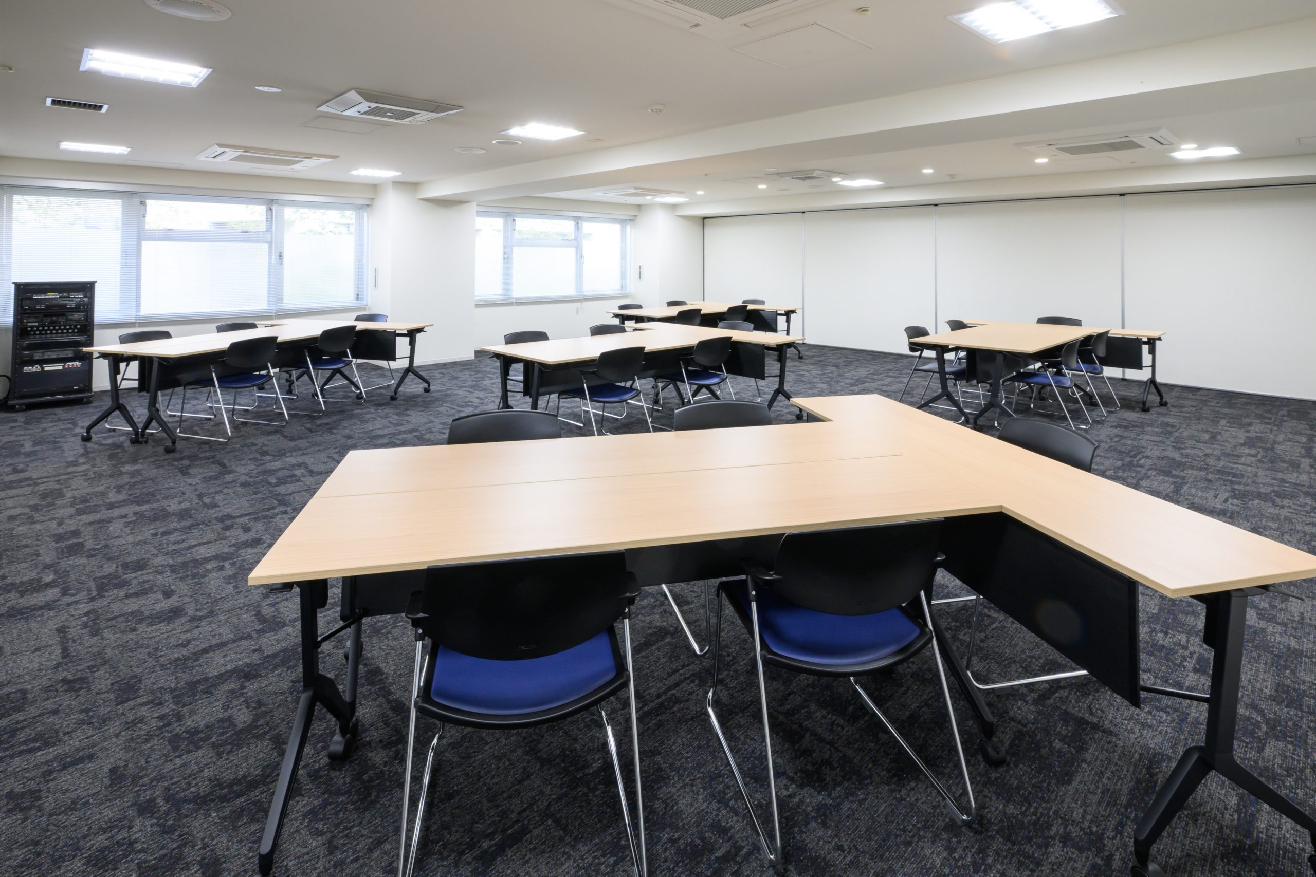 レイアウト：島型