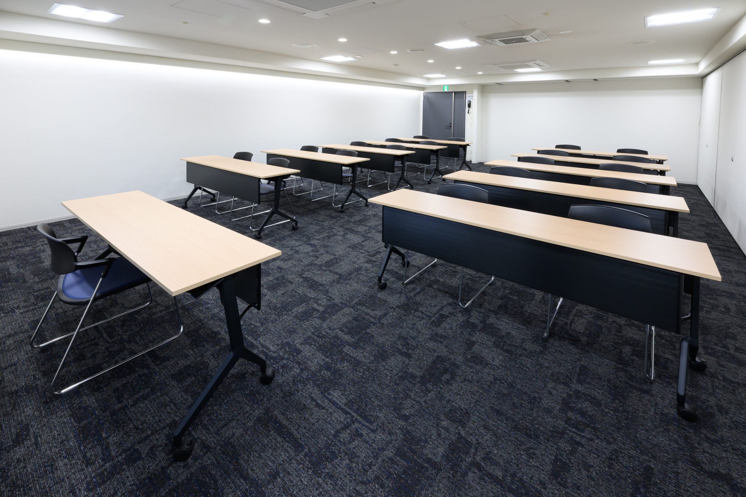 レイアウト：スクール形