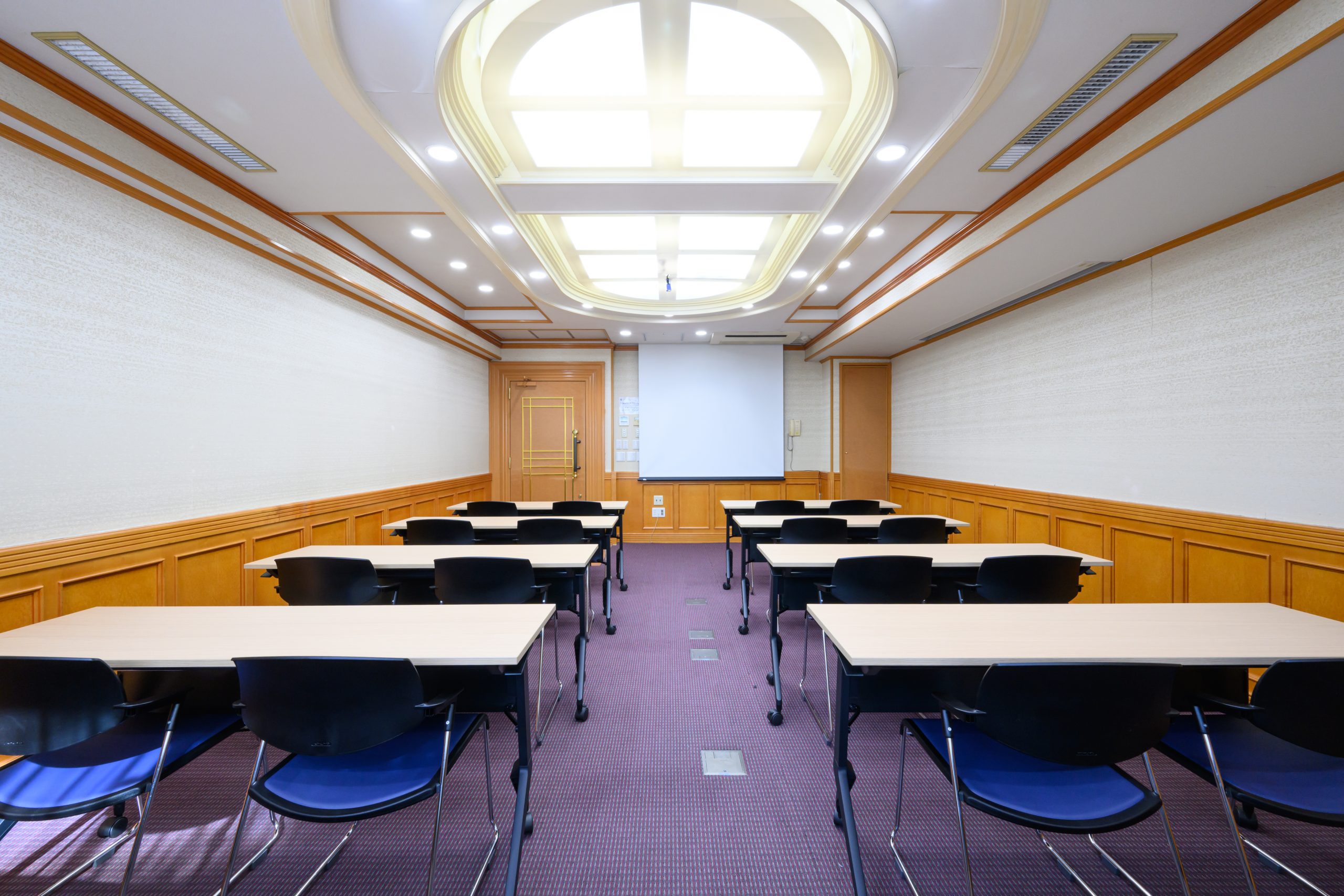 レイアウト：スクール形